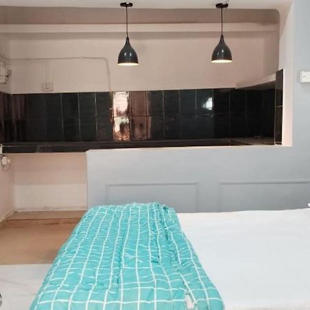 Janki Kunj Varanasi- 3 Room Home מראה חיצוני תמונה