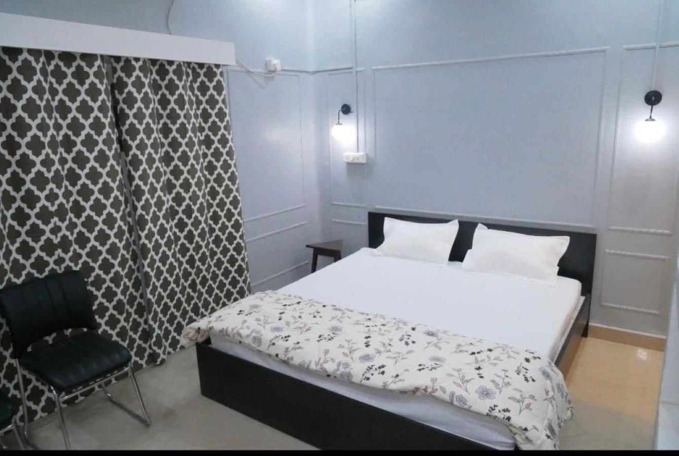 Janki Kunj Varanasi- 3 Room Home מראה חיצוני תמונה